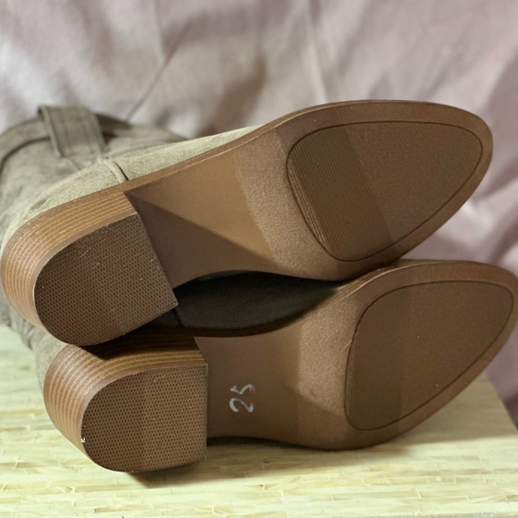 Coastal Cowgirl Western Boots Kensie Narsi Tan Brown Suede Women's Sz 7 Booties - Picture 1 of 2